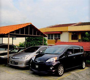 Penginapan Anggerik 3*