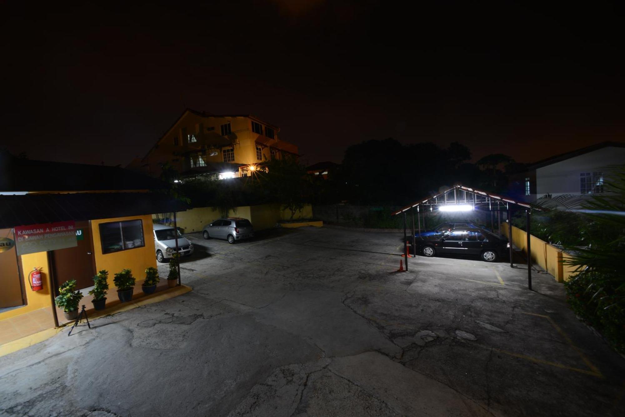 Penginapan Anggerik