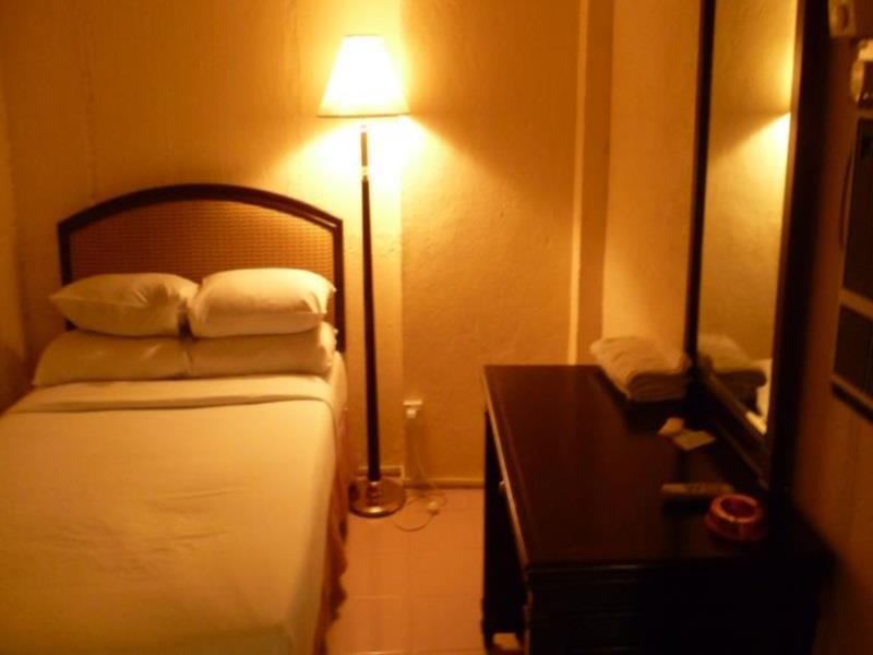 Penginapan Anggerik